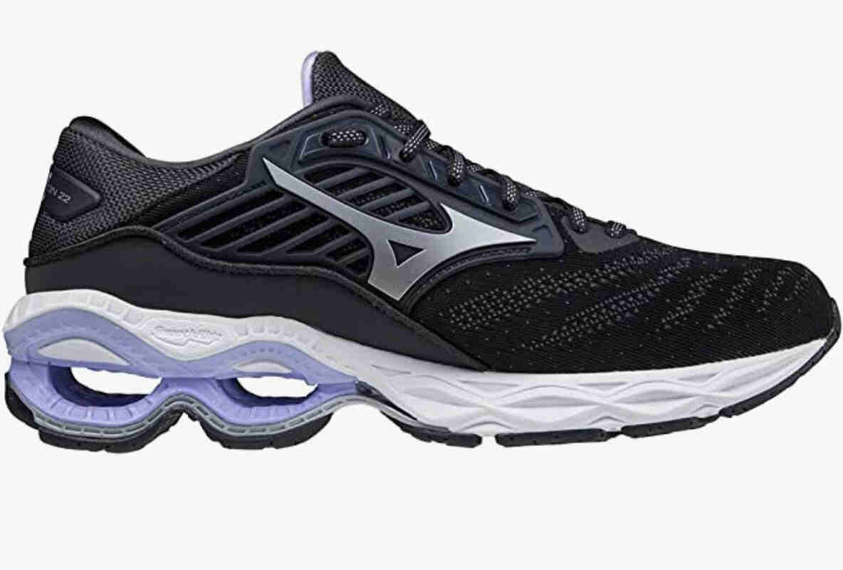 Mizuno Wave Creation 22	